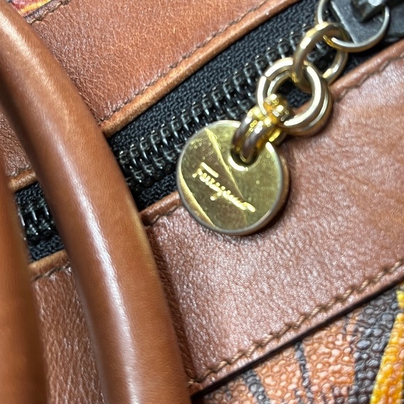 SALVATORE FERRAGAMO Seri Tropical Print Leather Boston Bag Limited - Picture 9 of 12